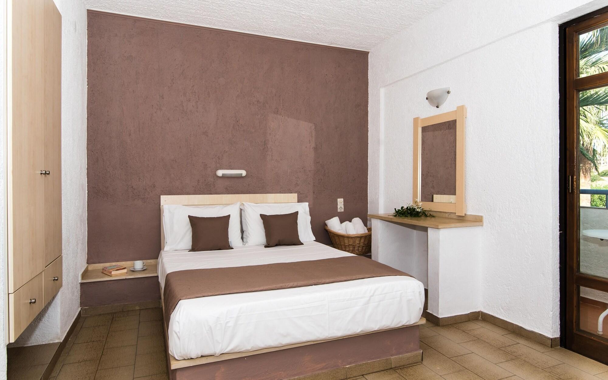 Aspro Hotel Херсонисос Екстериор снимка