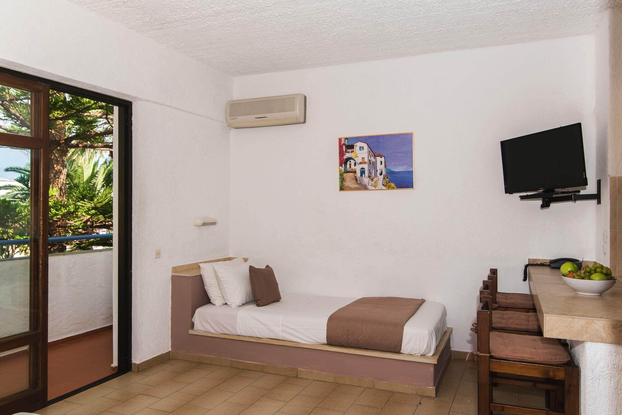 Aspro Hotel Херсонисос Екстериор снимка
